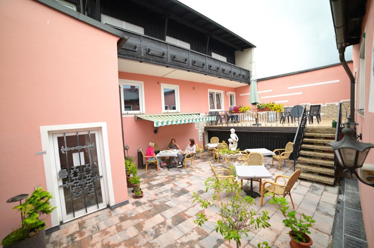 Zrenners Garni Guest house Waldsassen